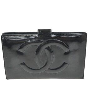 CHANEL CC Logo Bifold Wallet Enamel Patent Leather Black GHW 01TA359